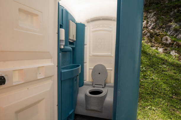 Best Portable restroom trailer rental  in Pleasant View, TN